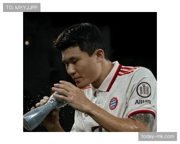 金玟哉力挺孔帕尼：中场核心表现赢得主帅高度评价