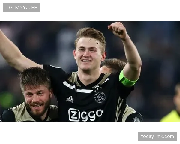 德里赫特强势制霸对抗，筑牢后防坚固屏障