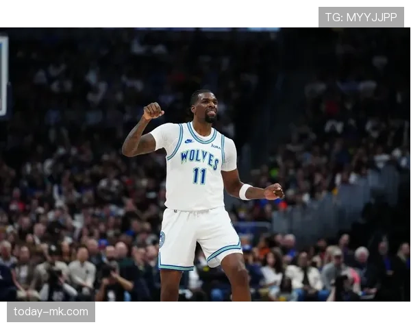 里德·谢泼德无球跑动吸引轮换，较上季更具三分威胁